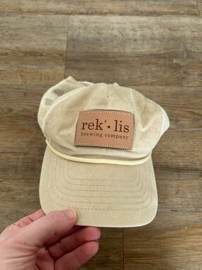 rek·lis Brewing Company New Hampshire Beige Mesh Trucker Hat